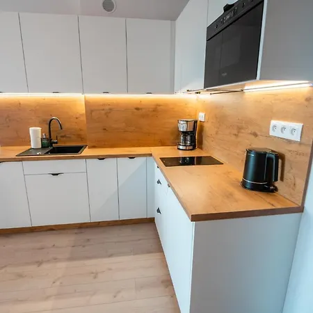 Apartment Apart Invest Swierkowy 12 *